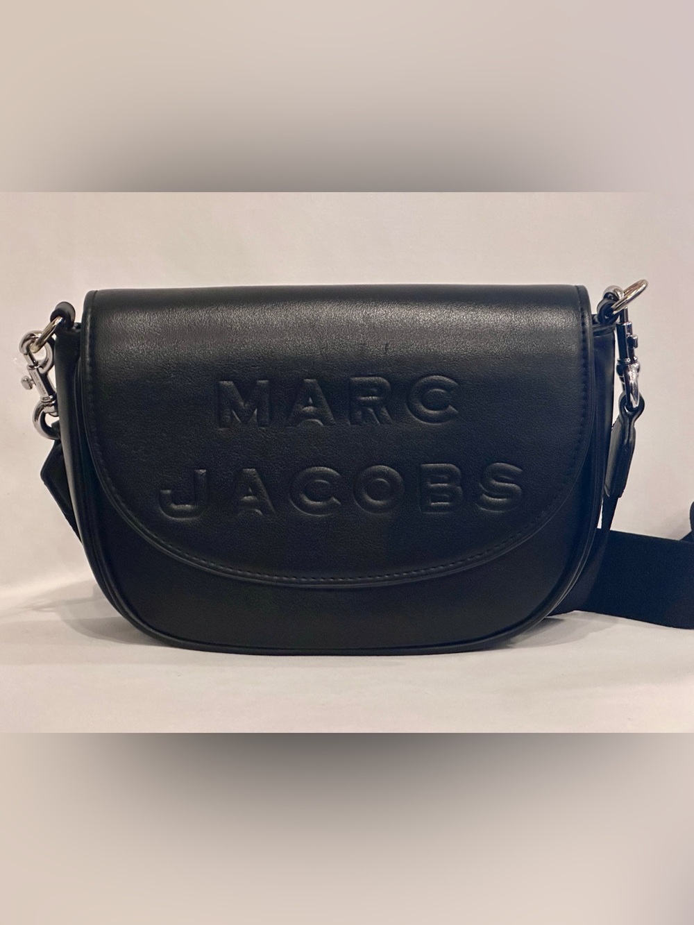 Marc Jacobs Black Embossed Logo Crossbody Bag - Picture 6 of 11